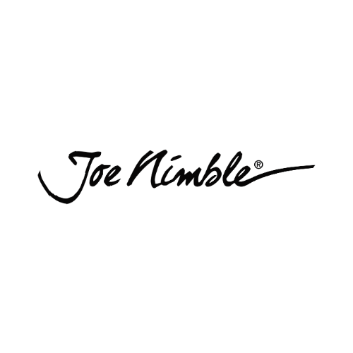 Joe Nimble-logotyp i svart handskriven stil med elegant lutning och en lång, svepande linje som förlänger bokstaven ‘e’ i slutet.