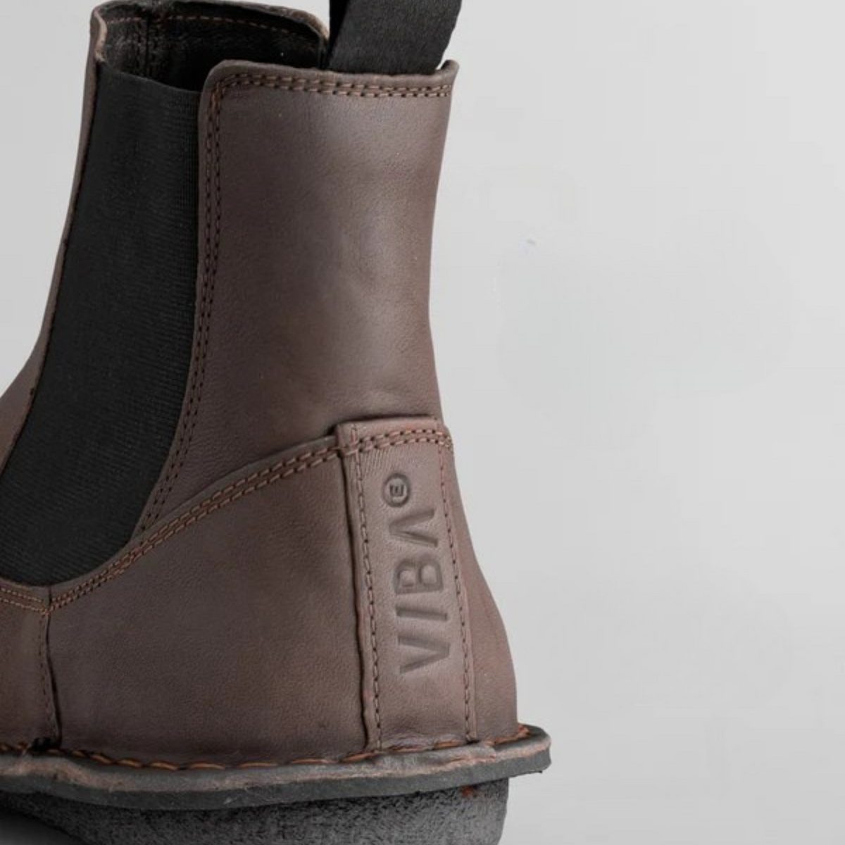 HELSINKI Leather Cocoa Brown