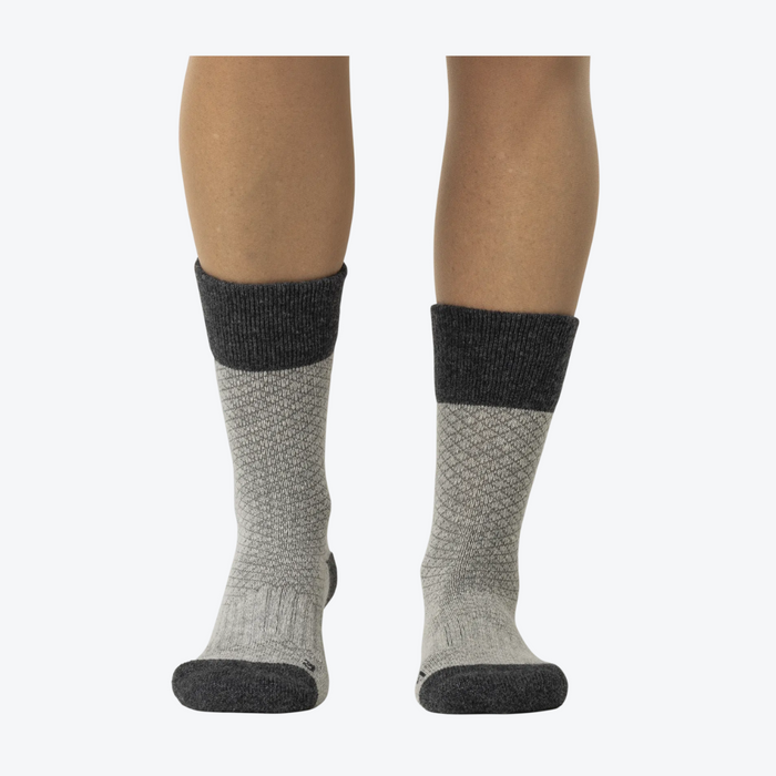 Strumpor & tillbehör – Funqwear Wide+ Hiking High Crew Ullstrumpor Unisex Grå