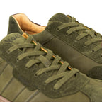 Koel Helio Suede Herr Olive, bakifrån