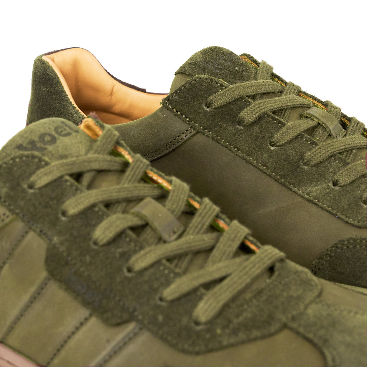 Koel Helio Suede Herr Olive, bakifrån