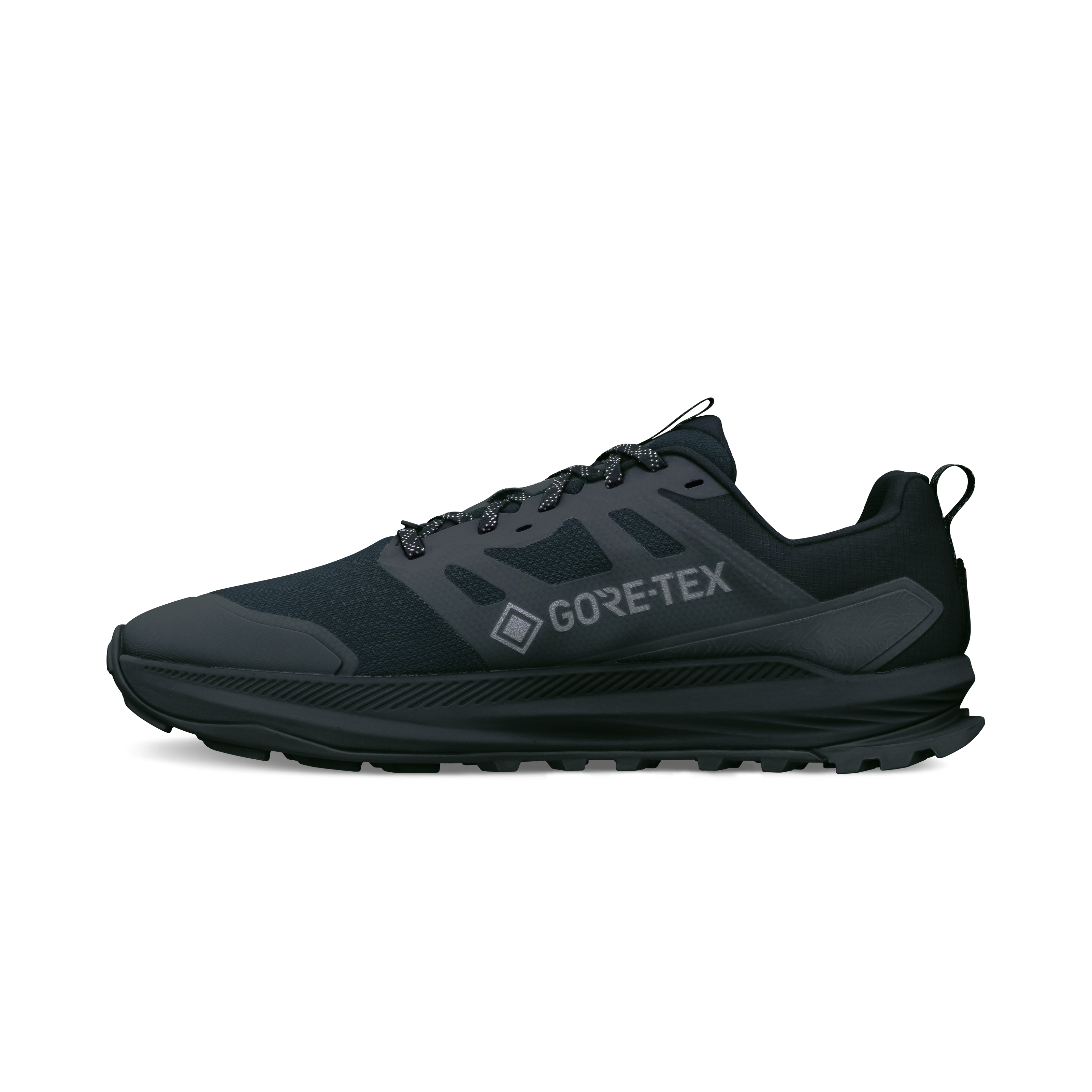 Altra Lone Peak 9+ Gtx Herr Black trailsko, sedd snett framifrån