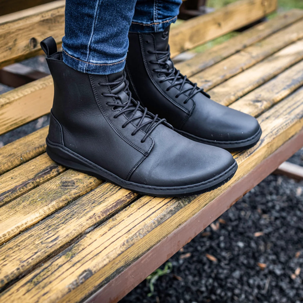 Skinners Astra II Black – på fot