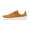 Skinners Easygoer-sko i färgen Camel, sedd från sidan. Sneaker i mockaliknande material med vit sula och diskret logotyp.