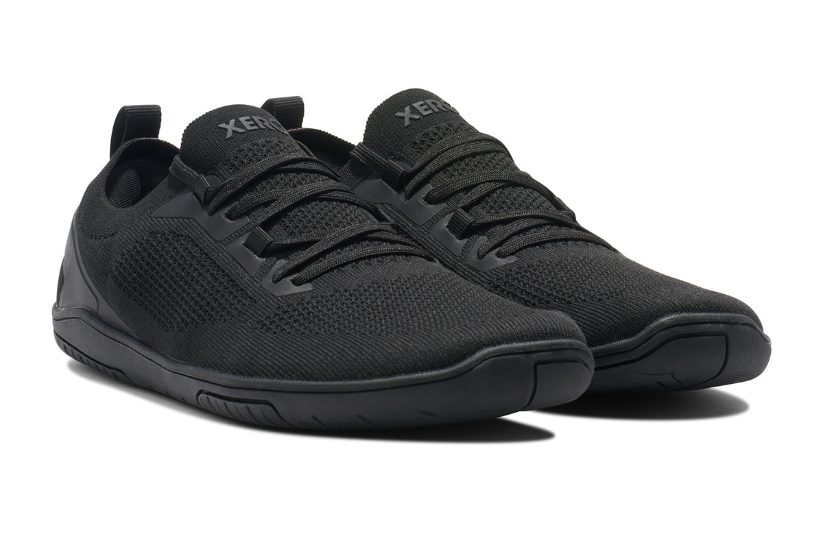 Xero Shoes Nexus Knit Black – helsvart barfotasko i stickad mesh med bred tåbox, noll drop och flexibel yttersula för naturlig rörelse och minimalistisk design.