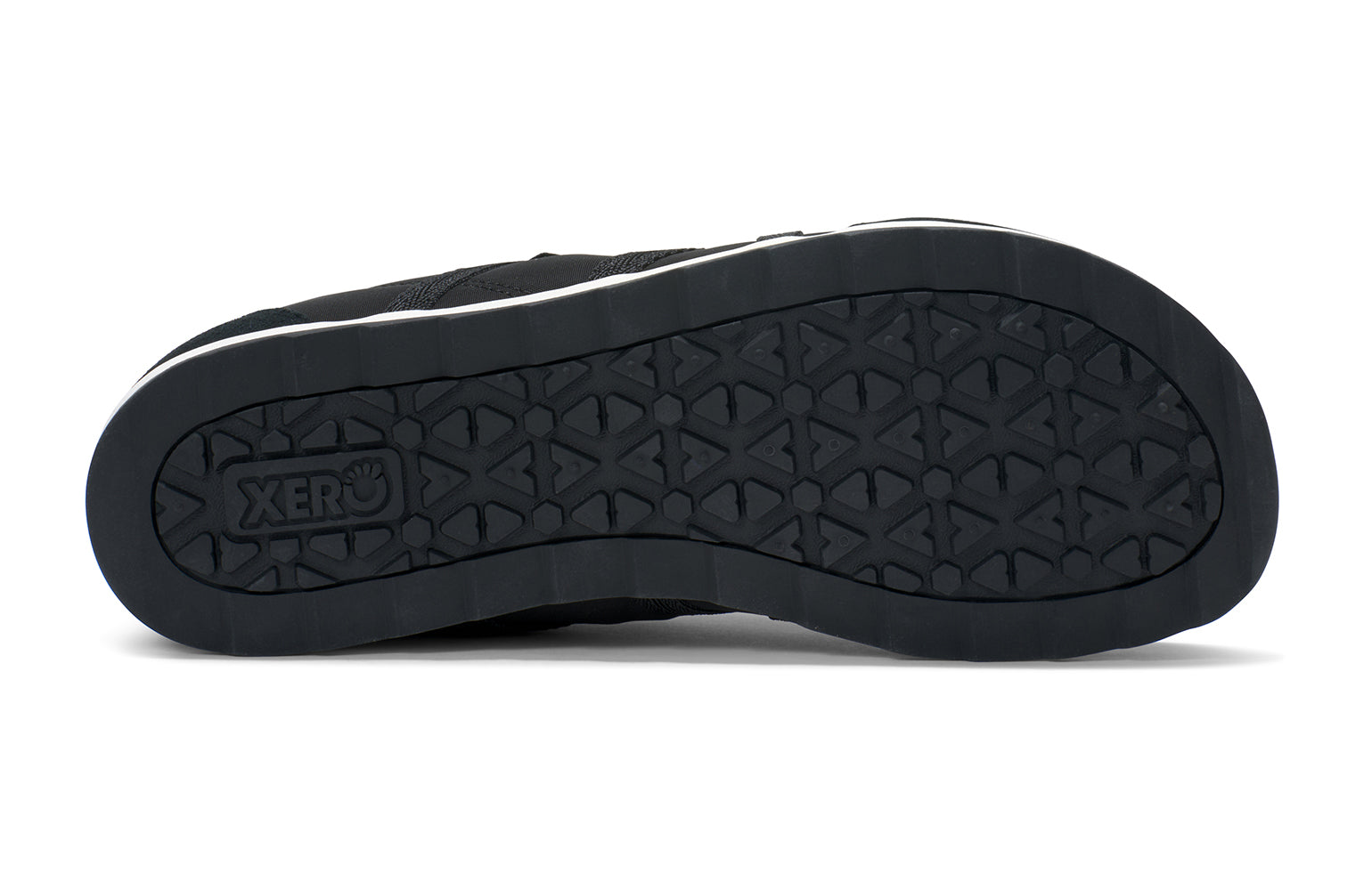 Undersidan av Xero Shoes Wynn Black – minimalistisk barfotasko i svart med retrodesign, bred tåbox och noll drop för naturlig rörelse och komfort