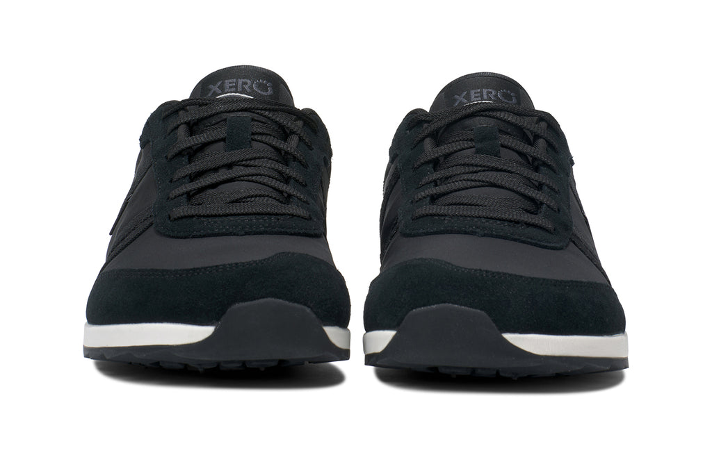 Xero Shoes Wynn Black – minimalistisk barfotasko i svart med retrodesign, bred tåbox och noll drop för naturlig rörelse och komfort