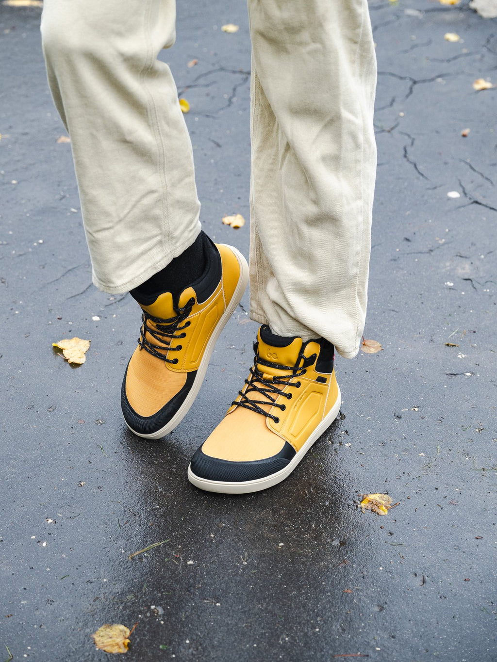 Be Lenka Arctic Edge Mustard – snett framifrån
