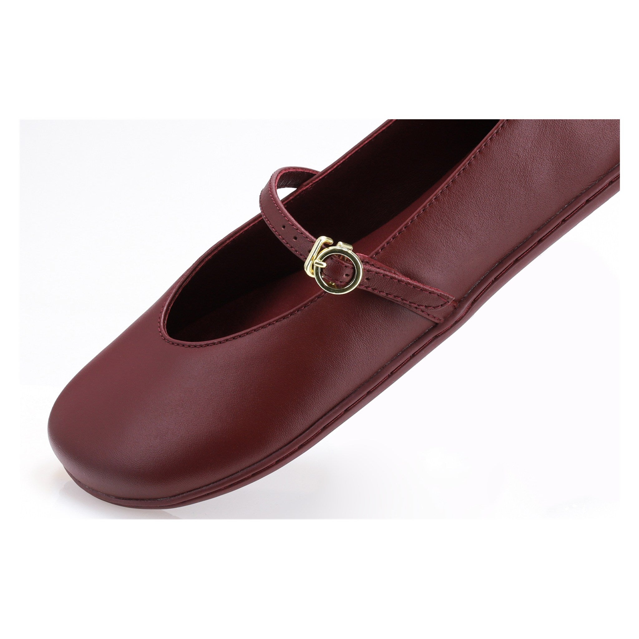 Be Lenka Amalea Burgundy – detaljvy med spänne