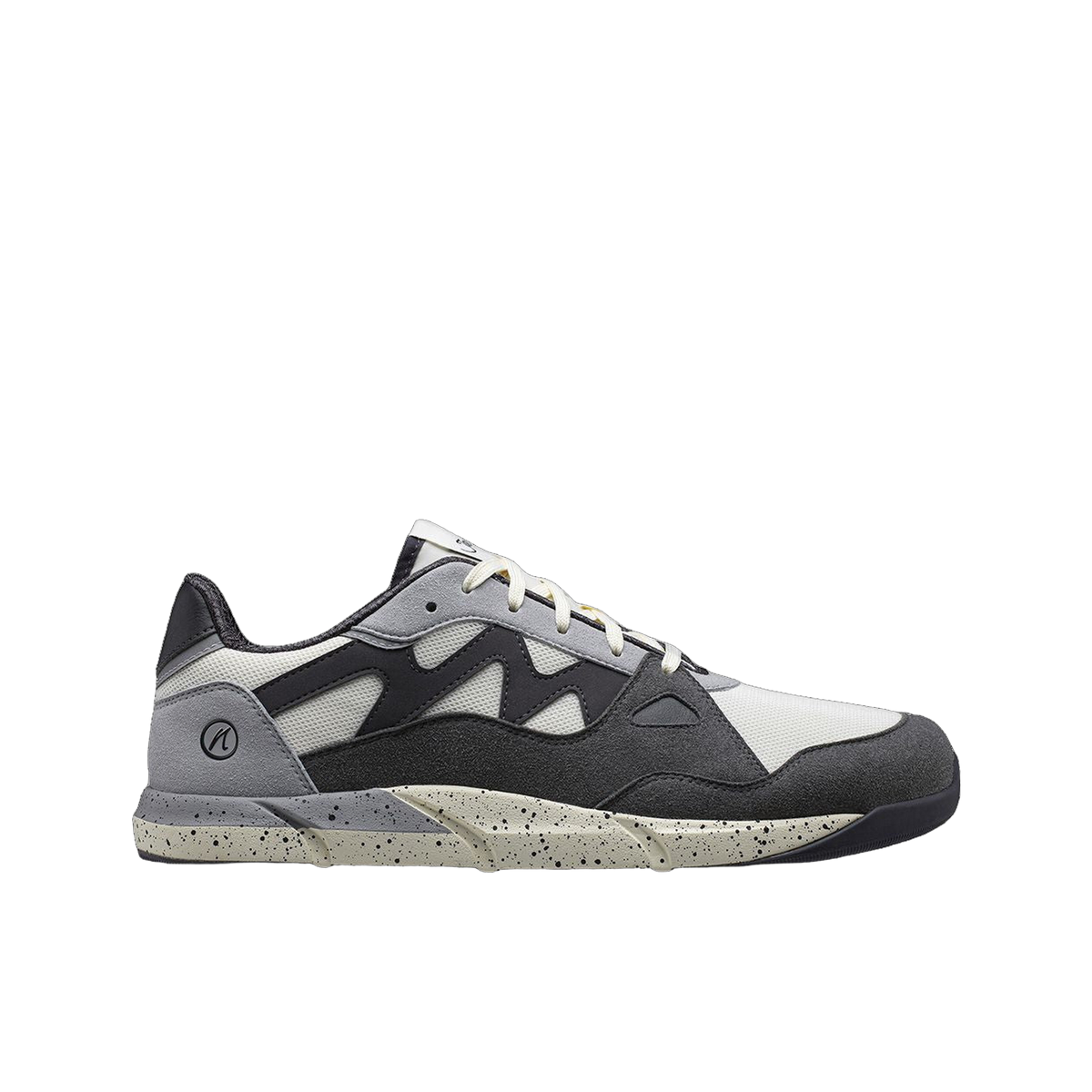 Joe Nimble Sneaker Addict – barfotasko för herr i grå, svart och offwhite med bred tåbox, flexibel yttersula och sportig design. Optimal för naturlig rörelse och vardagskomfort.