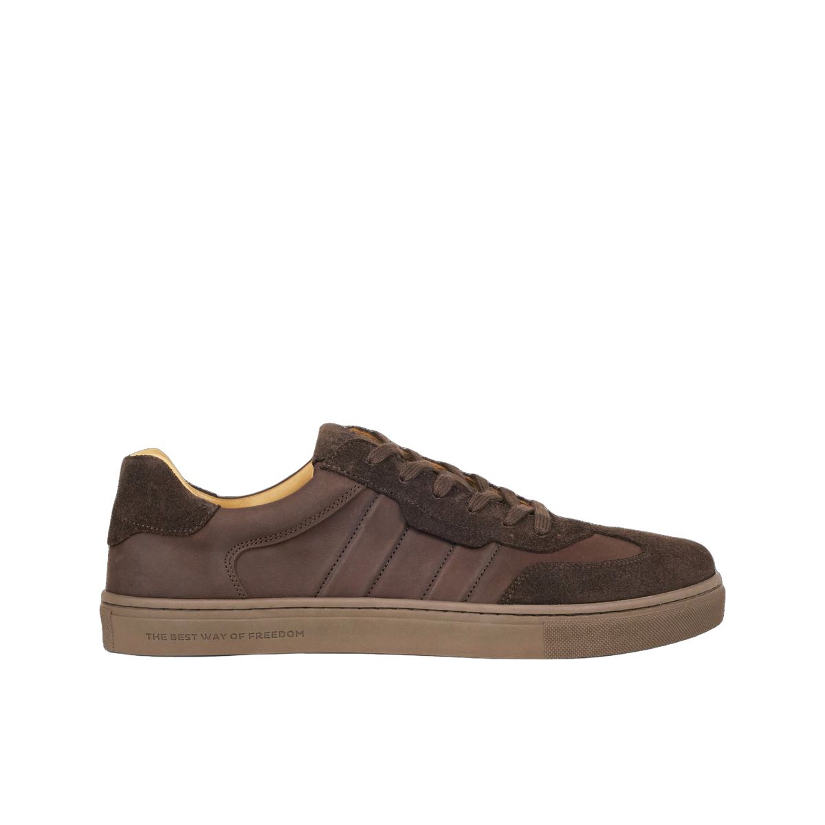 Koel Helio Suede Herr Chocolate, sedd från sidan
