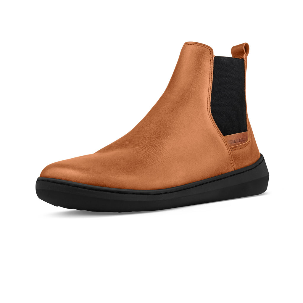 Skinners Chelsea Cognac – chelseaboot i cognacfärgat läder på barfotaläst, framvy
