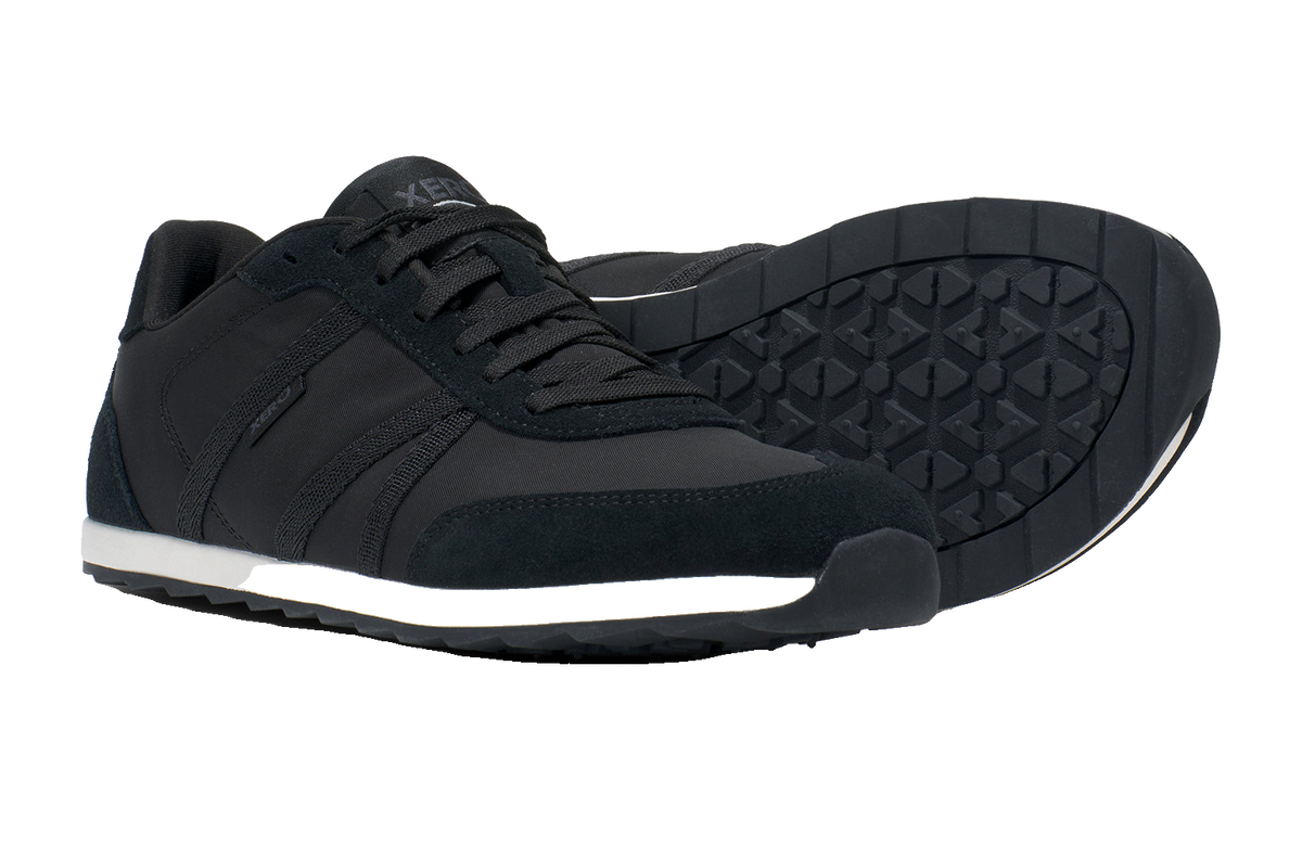 Xero Shoes Wynn Black – minimalistisk barfotasko i svart med retrodesign, bred tåbox och noll drop för naturlig rörelse och komfort