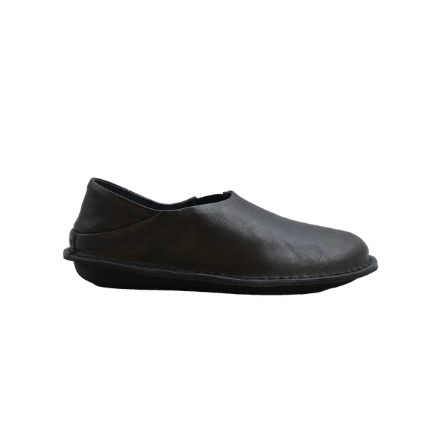 Vibae Zuma Leather Unisex Preto Black sko, sedd från sidan