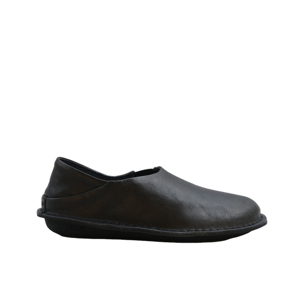 Vibae Zuma Leather Unisex Preto Black sko, sedd från sidan